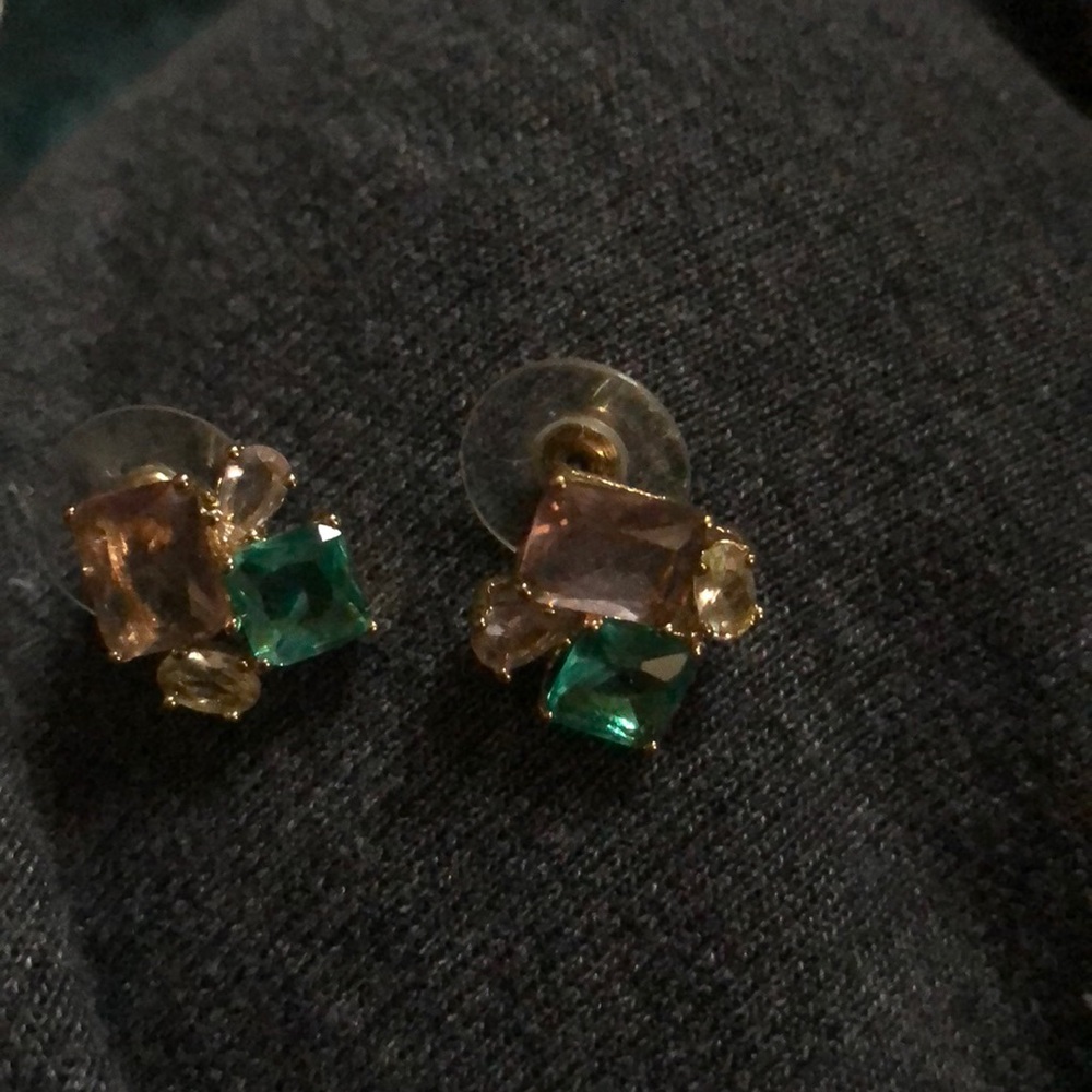 Diamond stud earring
